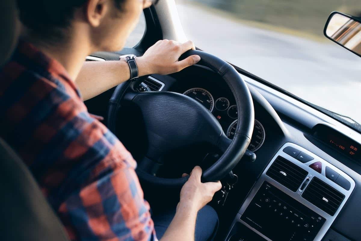 Comprendre l’impact de la télématique sur les tarifs et les réclamations d’assurance automobile